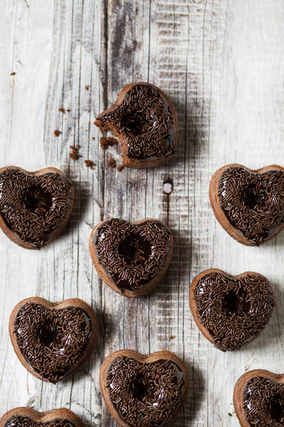 DECORA HEART DONUT PAN 6 CAVITY