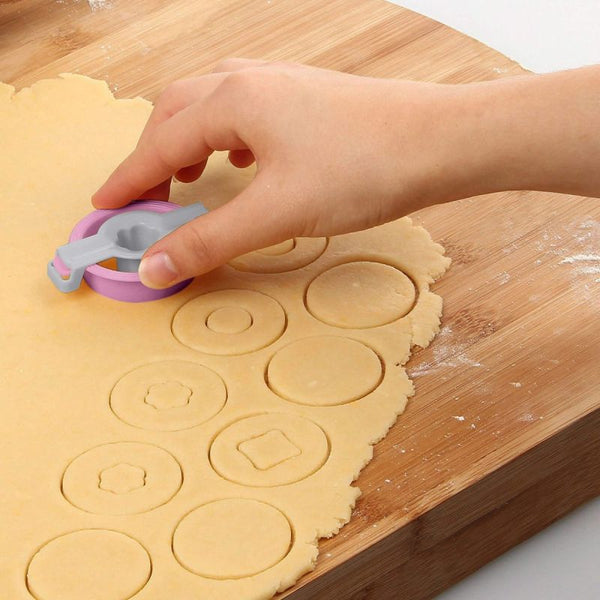 ZENKER 4 COOKIES MOULDS LINZER PLASTIC