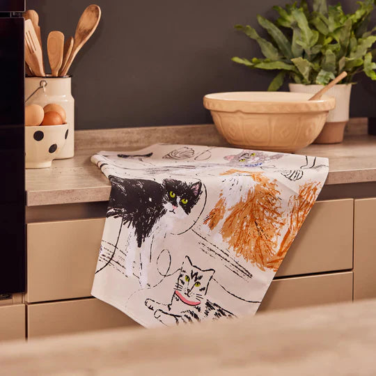 ULSTER WEAVERS TEA TOWEL FELINE FRIENDS